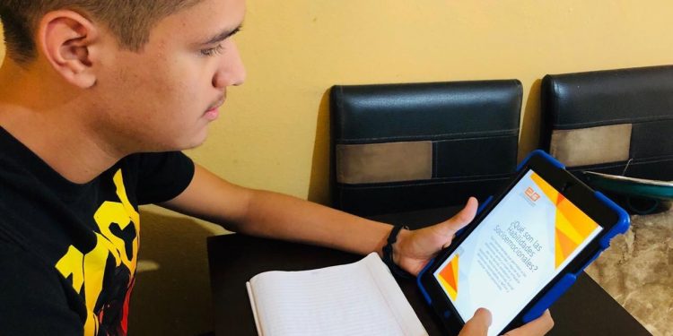 Hoy regresan a clases de manera virtual estudiantes de Cobach en Sonora