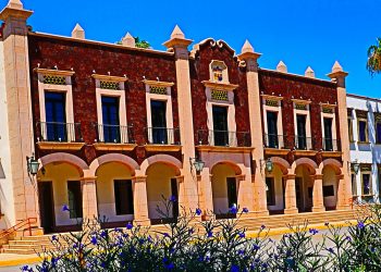 Celebra Rector de Unison el establecimiento de acuerdos con ambos sindicatos universitarios,