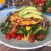 Ensalada de pollo agridulce con miel y mostaza
