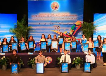Unison entrega Premio a la Trayectoria Estudiantil 2020 en su 78 aniversario