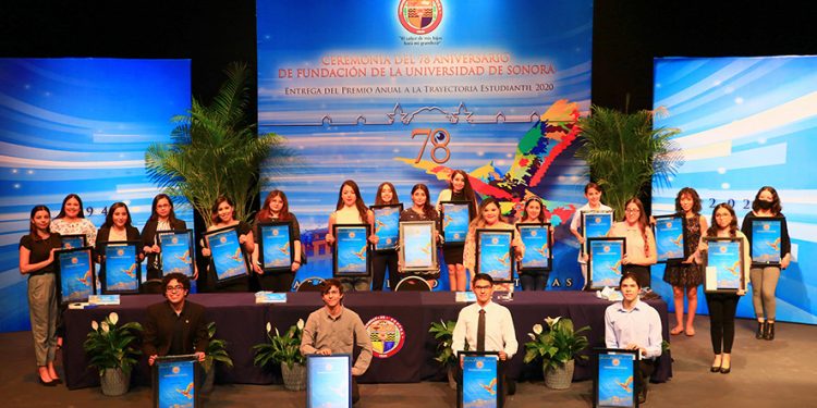Unison entrega Premio a la Trayectoria Estudiantil 2020 en su 78 aniversario