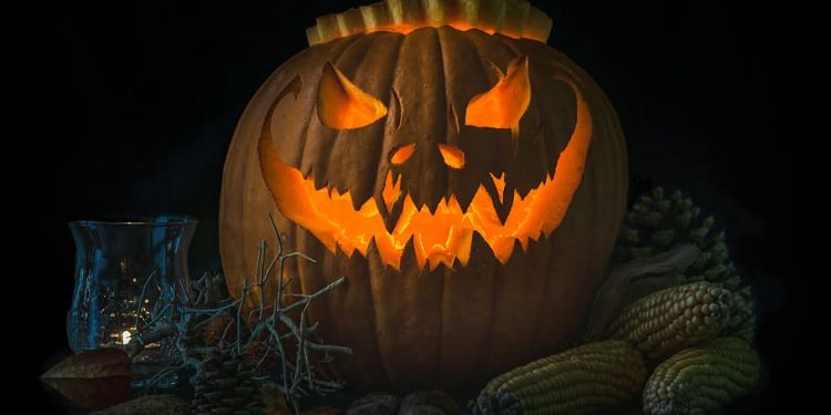 ¿Sabes por qué se tallan calabazas en Halloween?