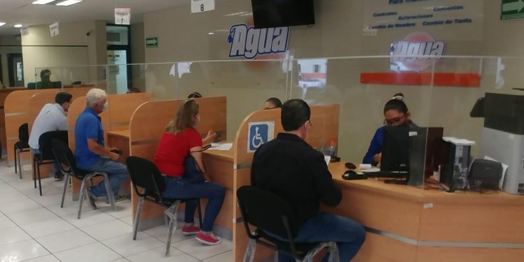 Responden hermosillenses a Jornadas de Regularización de AGUAH