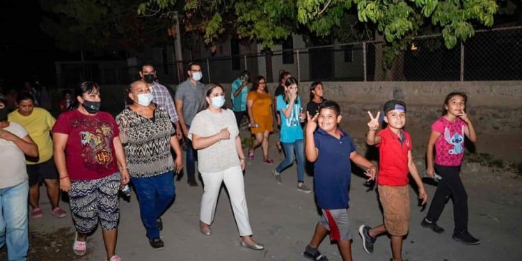 Atiende Alcaldesa necesidades de ciudadanos en colonias de Hermosillo