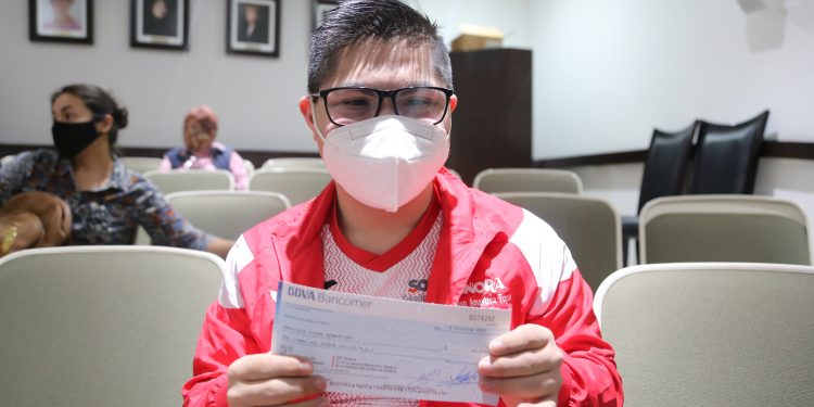 Reconocen el esfuerzo y dedicación de atletas con discapacidad