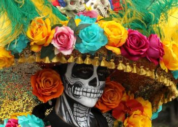 Cuando la muerte se viste de color