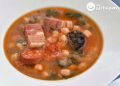 Potaje de garbanzos y espinacas. Receta de abuela