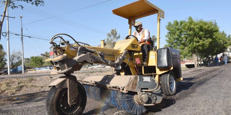 Arranca recarpeteo del bulevar Villas del Pitic
