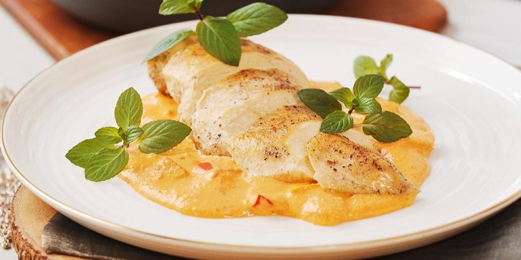 Medallones de pollo con crema