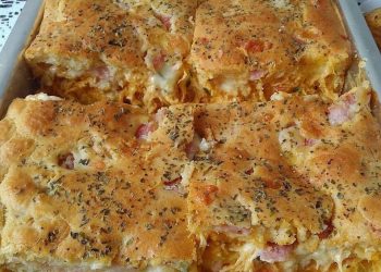 Tarta de pollo, jamón y queso. ¡Una delicia!