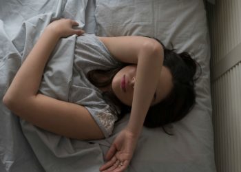 ¿Tú también despiertas con un brazo adormecido?