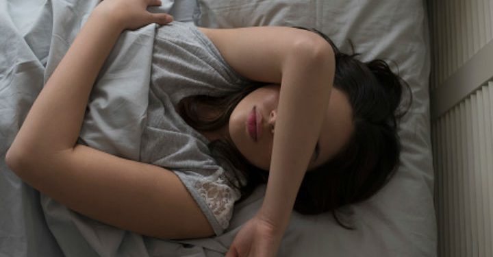 ¿Tú también despiertas con un brazo adormecido?