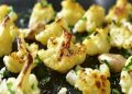 Deliciosa guarnición de Coliflor rostizada con ajo