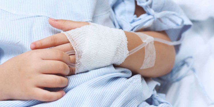 Llaman a estar alerta a signos de Cáncer Infantil