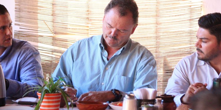 Debemos defender a sonorenses de cobro excesivo de luz: Ernesto “El Borrego” Gándara