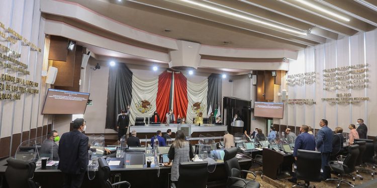 Servidores públicos municipales tendrán acceso a capacitación para profesionalizar su labor