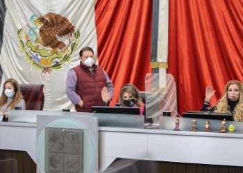 Diputados Reconocen a víctimas de la pandemia y profesionales de la salud