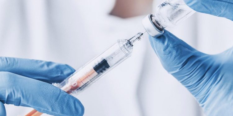 ¿Cuál es la efectividad de la primera dosis de las vacunas contra Covid-19?