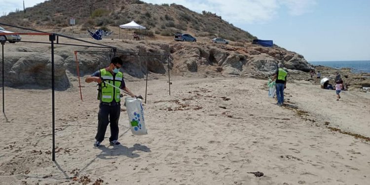 Realizan limpieza de playas tras Semana Santa en Bahía de Kino