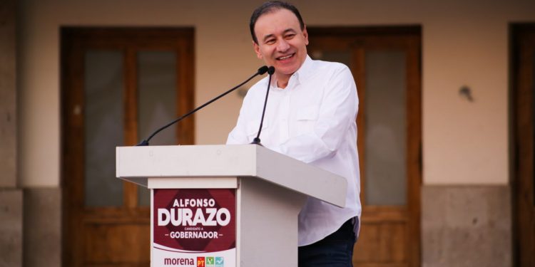 Propone Alfonso Durazo reducir a la mitad el presupuesto del Congreso local para destinarlo a becas