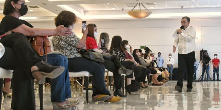 Vamos a dar prioridad a empresas sonorenses en licitaciones: Alfonso Durazo