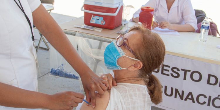 Concluye aplicación de segunda dosis contra COVID-19 en municipios serranos