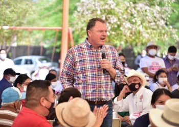 Presenta “Borrego” Gándara su propuesta Mega Universidad