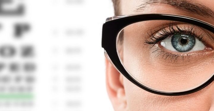 ¿Cómo saber si necesitas lentes nuevos?