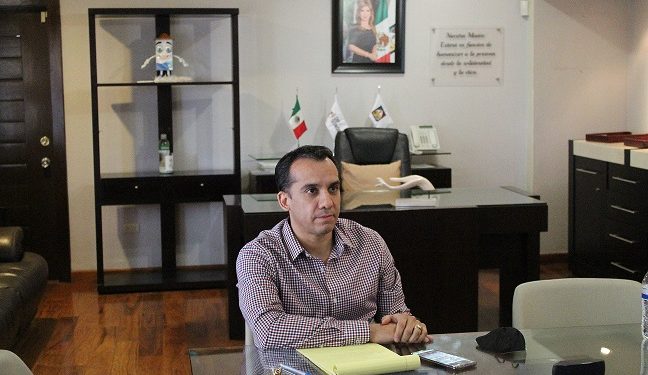 Exponen programas de protección infantil en Sonora por Día de Adopción