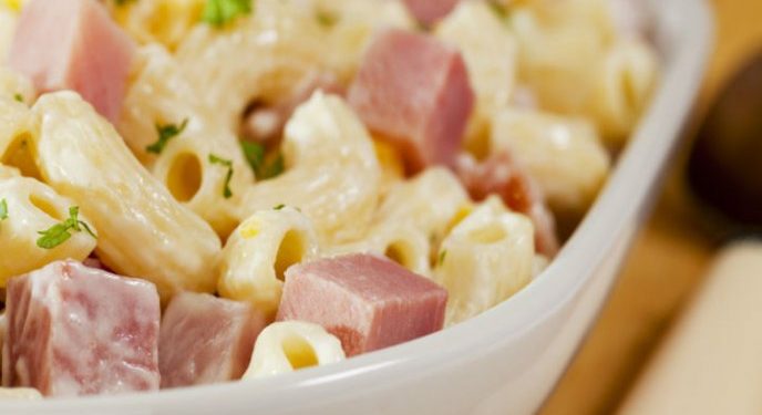 Ensalada de coditos hawaiana