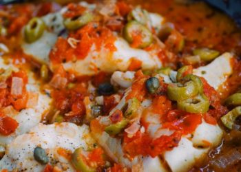 Saludable pescado a la veracruzana en sartén