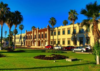 Recibe Licenciatura en Administración Pública acreditación por tercera ocasión consecutiva