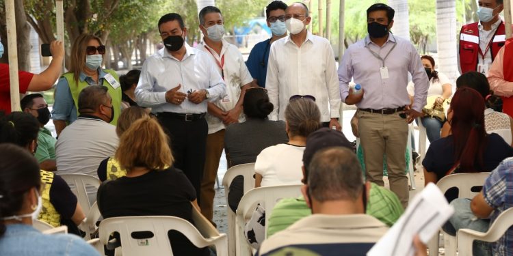 Despues de la vacunacion de maestros lo que sigue es programar el regreso seguro, gradual y ordenado a clases presenciales: SEC