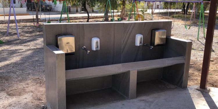 Trabajan en 776 escuelas adecuando instalaciones para prevenir contagios de COVID-19