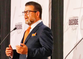 Cambia tu miedo por coraje y no volverás a vivir con miedo: Ricardo Bours