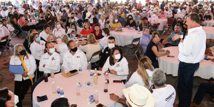 Se compromete Ernesto Gandara con sector agropecuario del Sur de Sonora