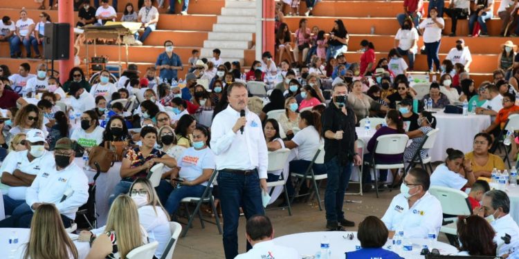 Me comprometo a dignificar la salud de los habitantes. de Sonoyta : “Borrego” Gándara