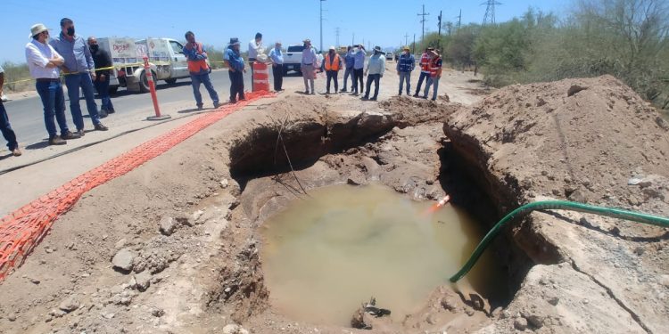Colaboran CEA y AGUAH en reapertura del Acueducto Independenci