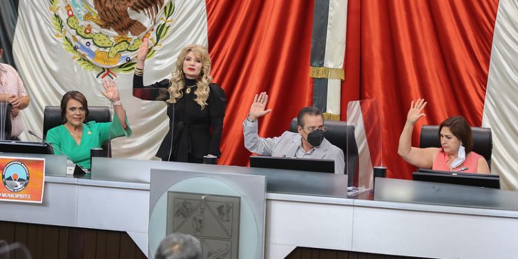 Terminan licencias autorizadas a cuatro diputados vuelven a sus funciones