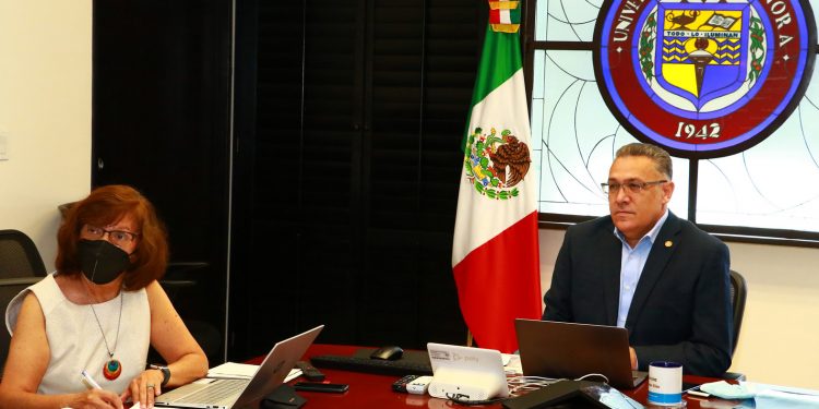 Presenta Rector de Unison Informe Anual 2020-2021