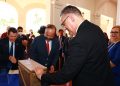Abren cápsula del tiempo colocada en Unison en el 2000