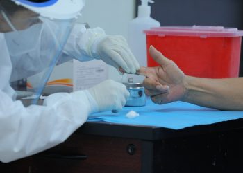 Se disparan contagios de posible cepa nueva de coronavirus en Huásabas y Granados