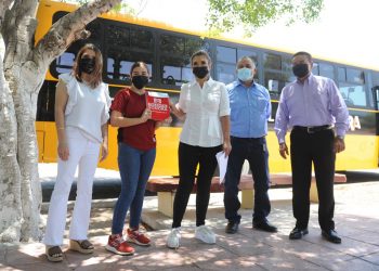  Becas educativas, transporte escolar y obras de pavimentación para Empalme