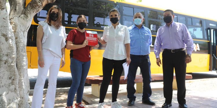  Becas educativas, transporte escolar y obras de pavimentación para Empalme