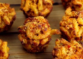 Bocadillos de macarrones con queso picantes