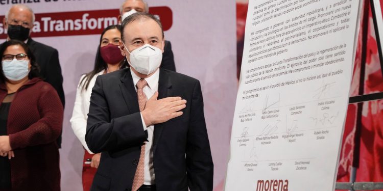 Asiste Alfonso Durazo a encuentro con gobernadores electos de Morena