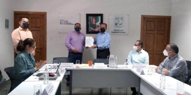 Recibe Unison distinción Escuela Verde por parte Cedes