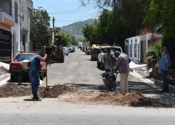 Atiende Ayuntamiento rezago histórico en pavimentación de colonias populares