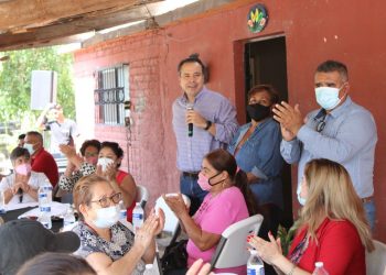 Visita “La Victoria” Antonio “Toño” Astiazarán y hace compromisos con sus habitantes