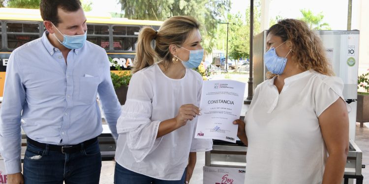 Conmemora Gobernadora Pavlovich su gira de trabajo número 500 por Sonora, entregando apoyos